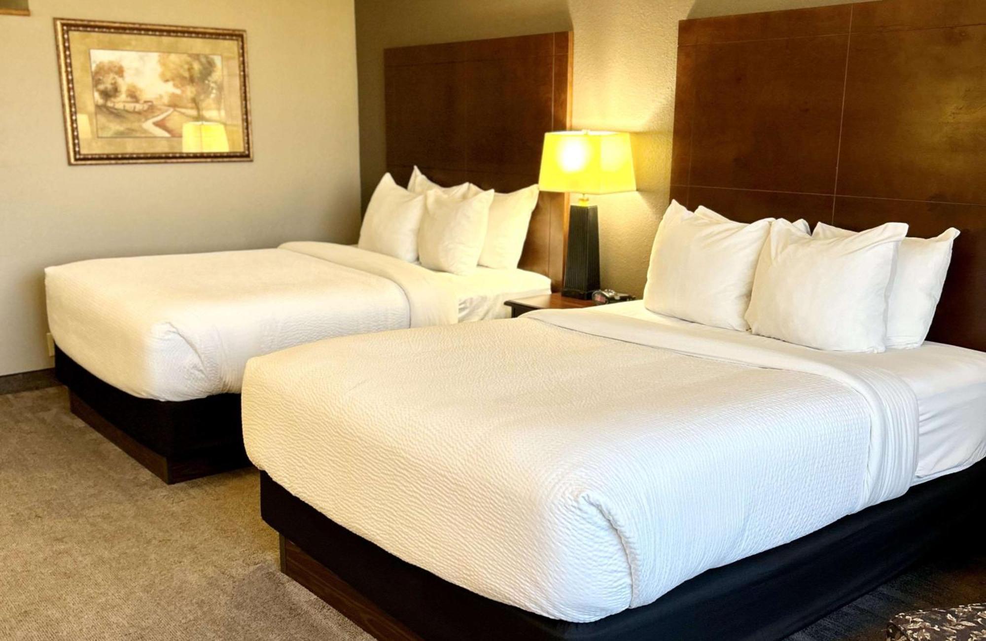 Best Western Plus Kelly Inn Saint Cloud Exterior photo