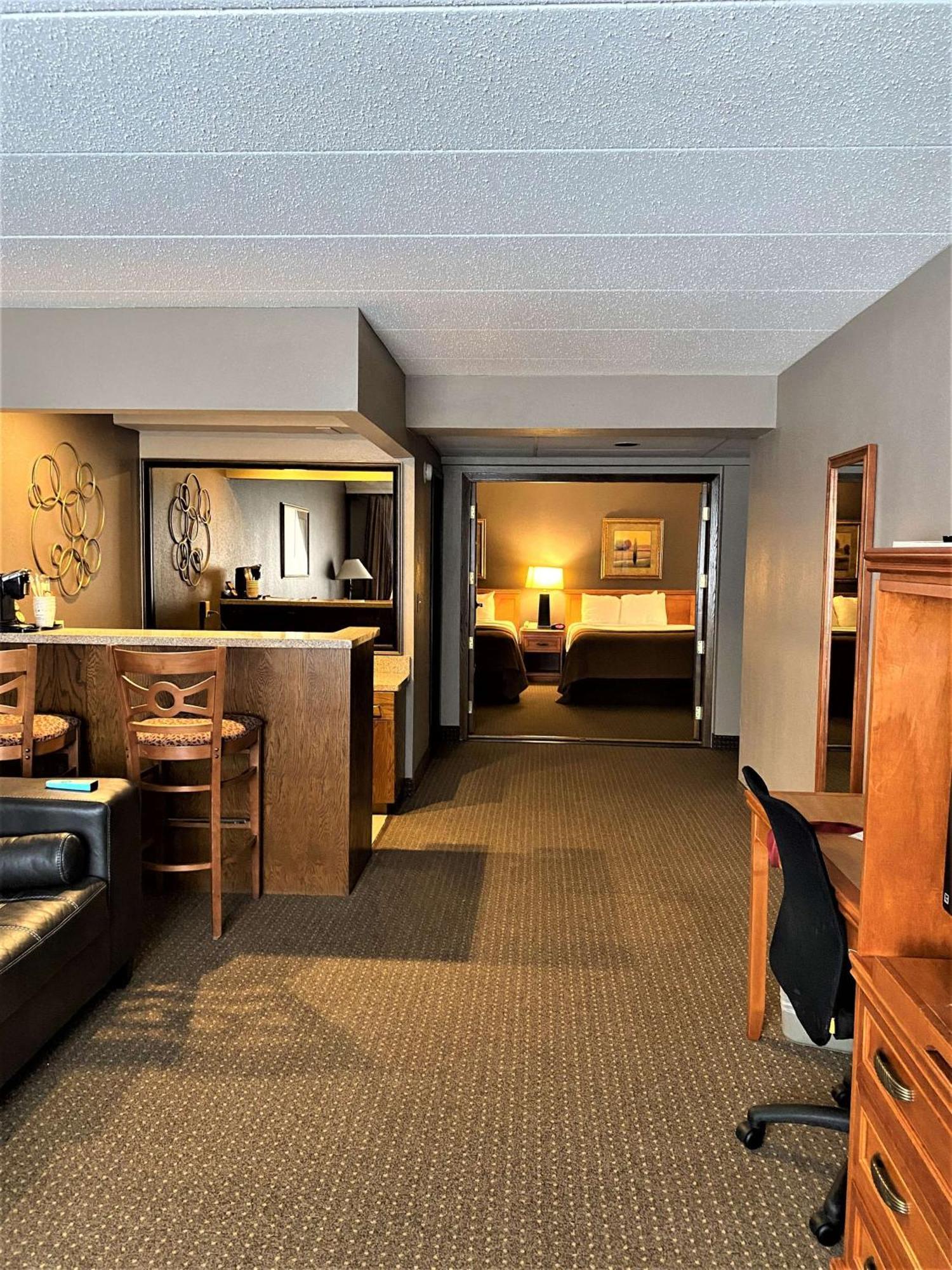 Best Western Plus Kelly Inn Saint Cloud Exterior photo