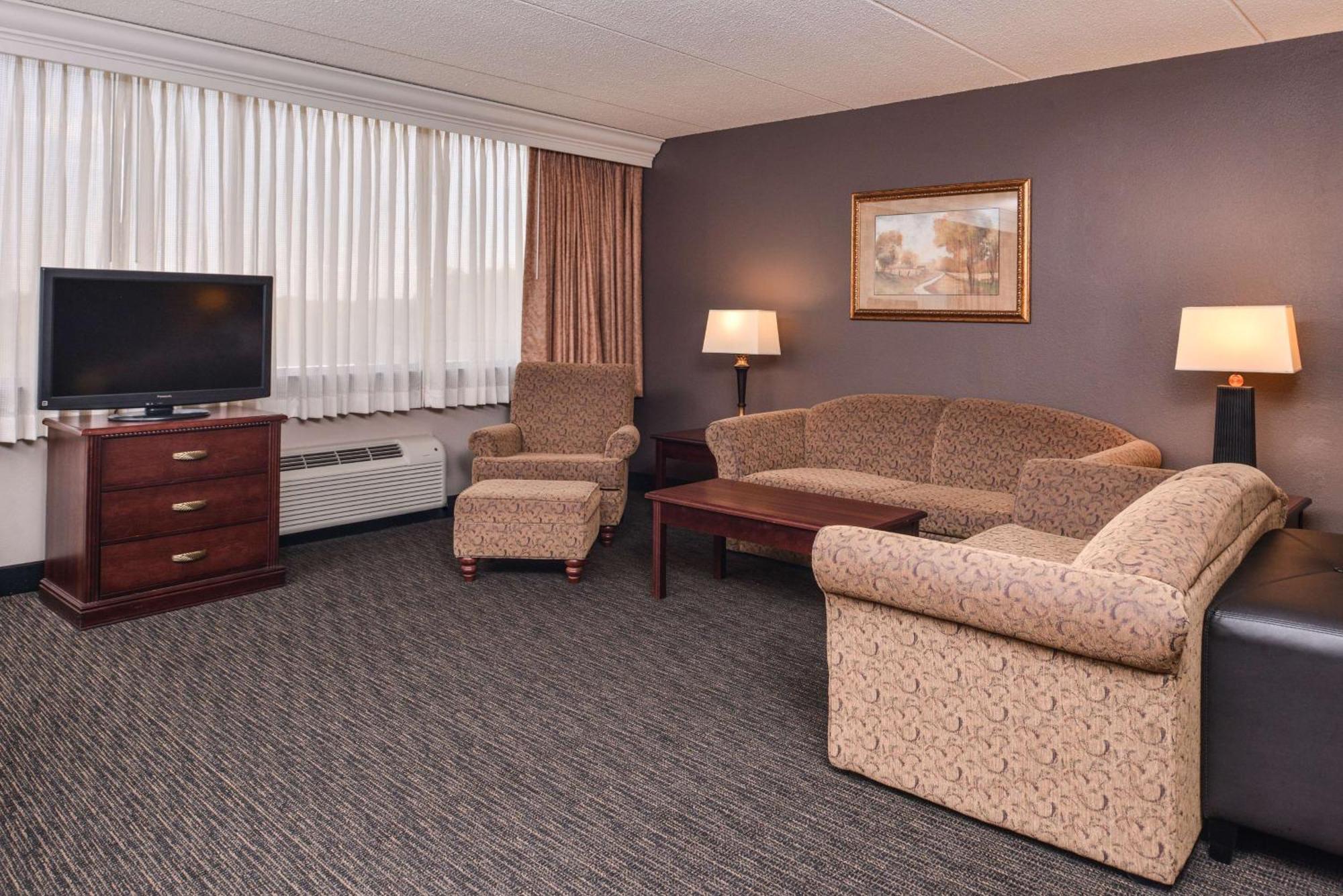 Best Western Plus Kelly Inn Saint Cloud Exterior photo