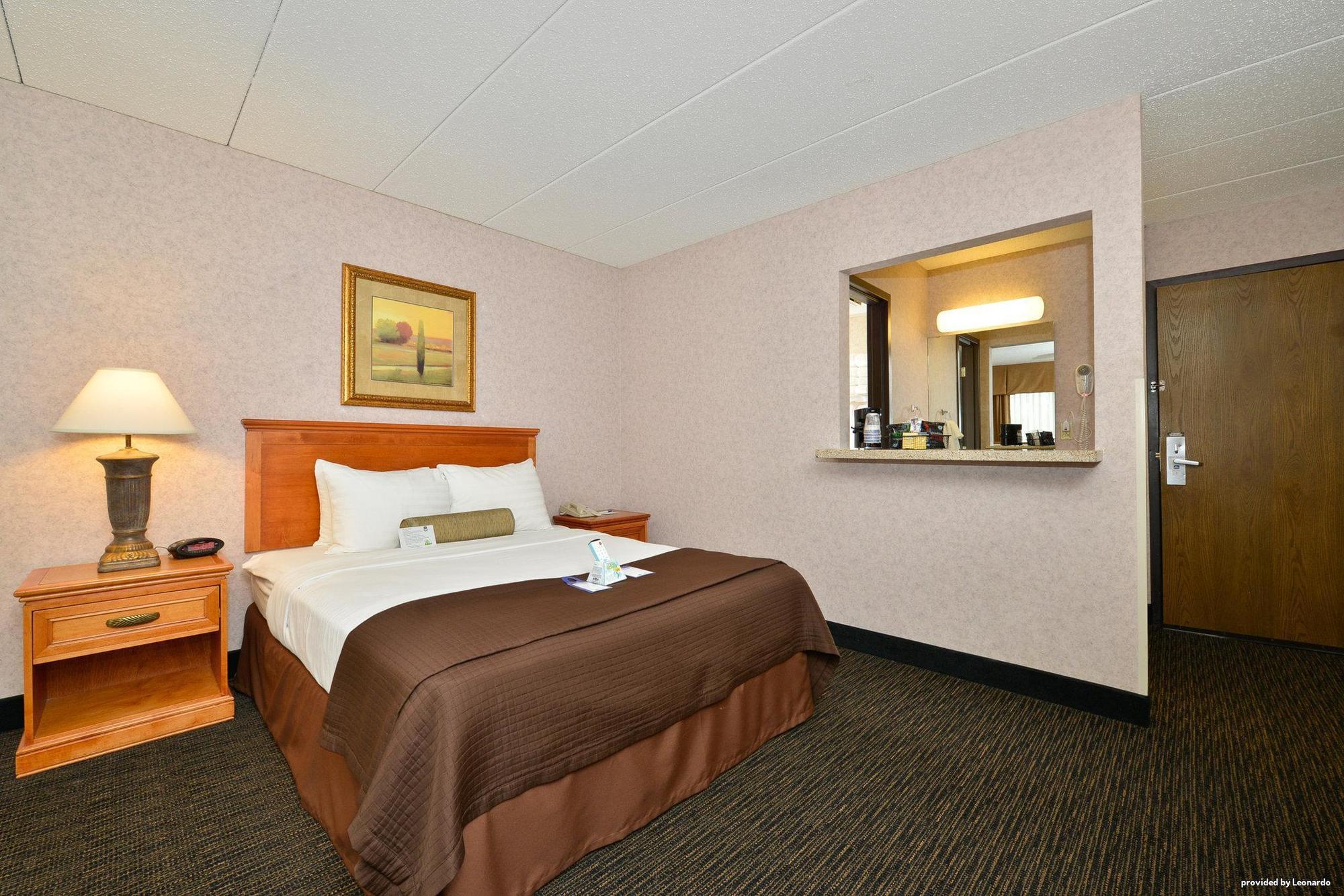 Best Western Plus Kelly Inn Saint Cloud Exterior photo